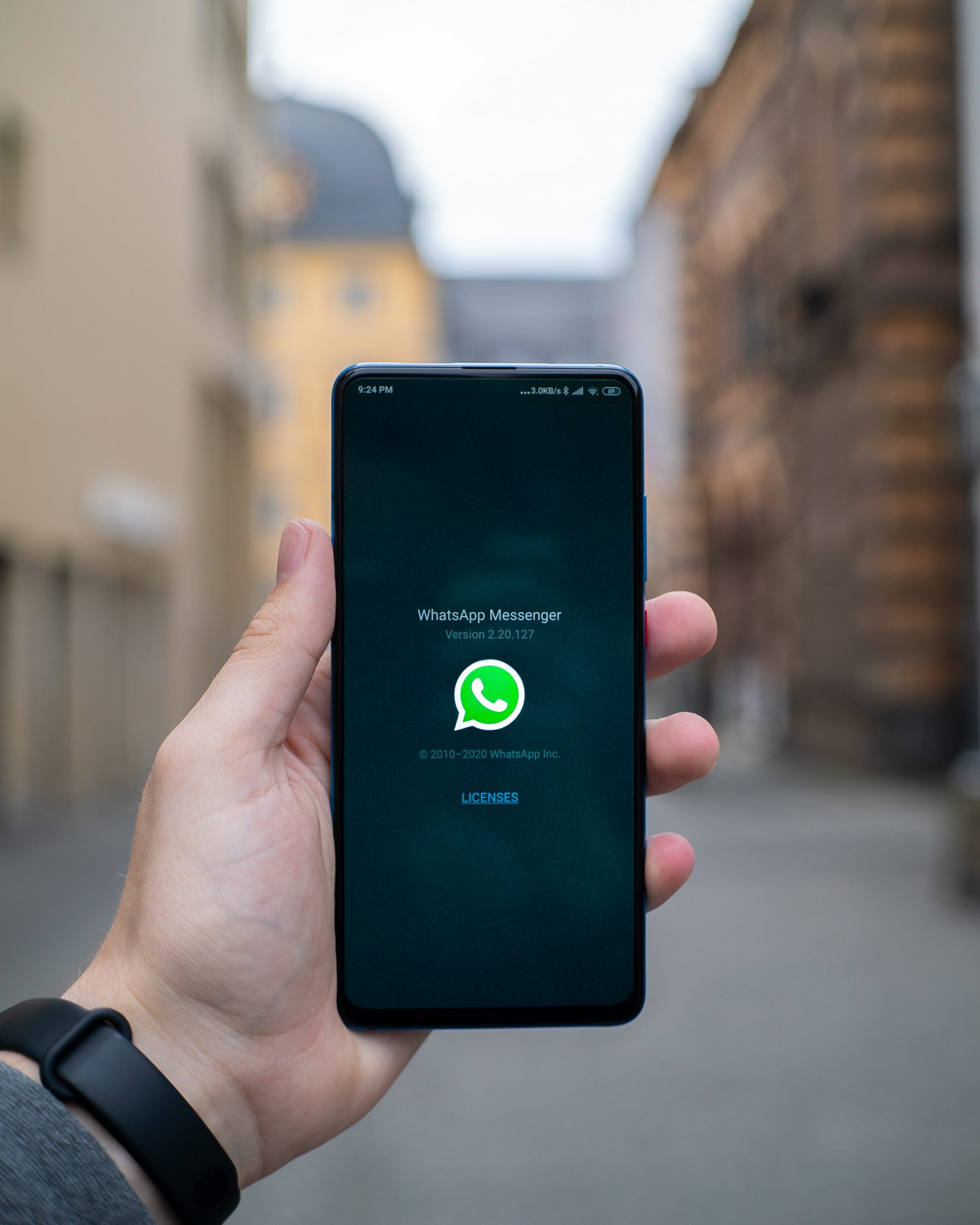 How To Extract WhatsApp Group Contacts